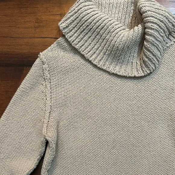 Free People cropped cowl neck knit. Size small. - Picture 2 of 5